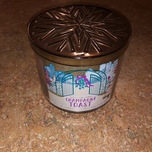 Bath and body works candle